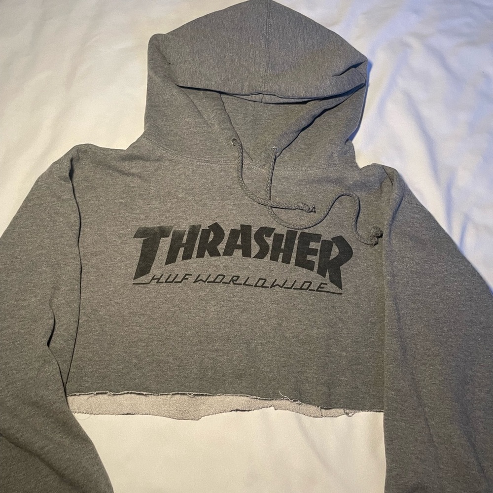 Grey Thrasher cropped hoodie